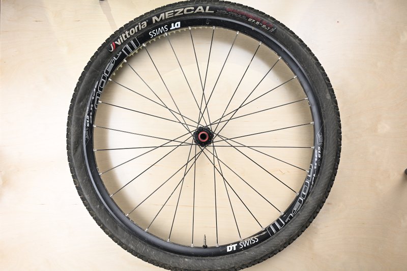 DT Swiss M 1900 Spline 27.5" MTB Wheelset – Tubeless, w/ Vittoria Barzo & Mezcal Tires
